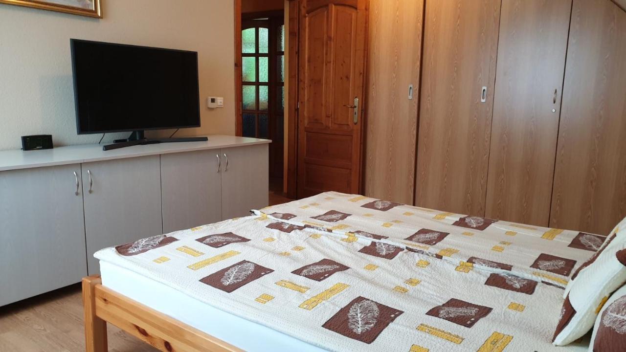 Ilona Apartmanok Balatonboglar Exterior photo