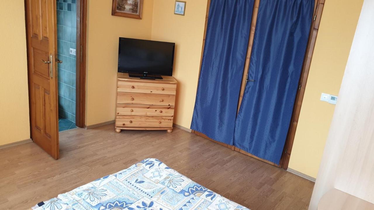 Ilona Apartmanok Balatonboglar Exterior photo