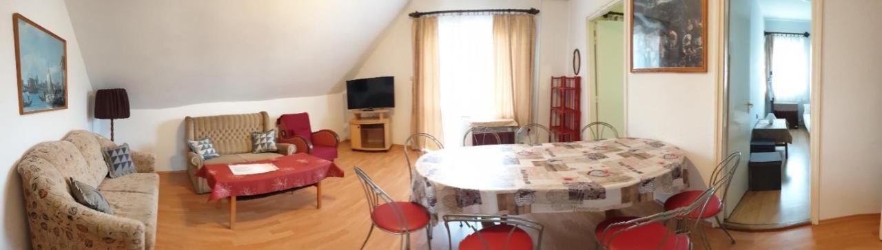 Ilona Apartmanok Balatonboglar Exterior photo