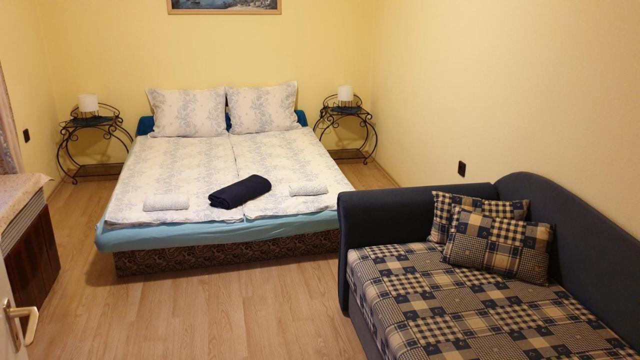 Ilona Apartmanok Balatonboglar Exterior photo