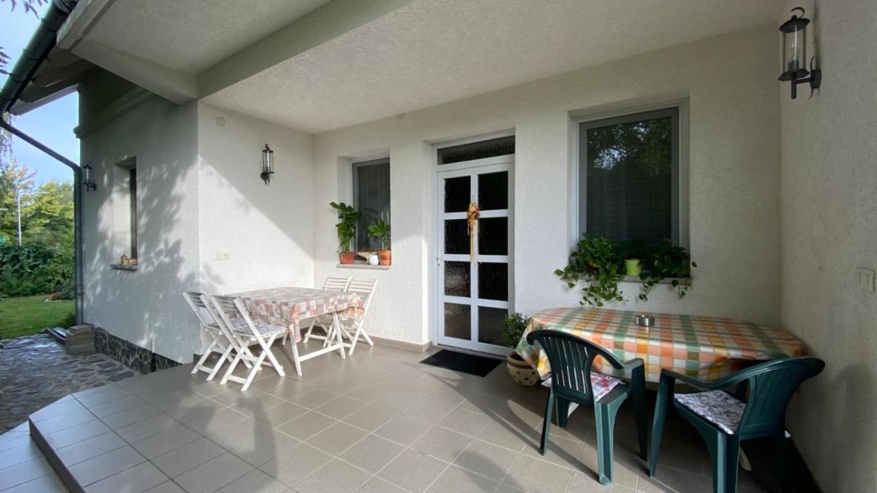 Ilona Apartmanok Balatonboglar Exterior photo