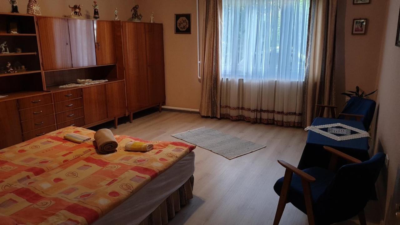 Ilona Apartmanok Balatonboglar Exterior photo