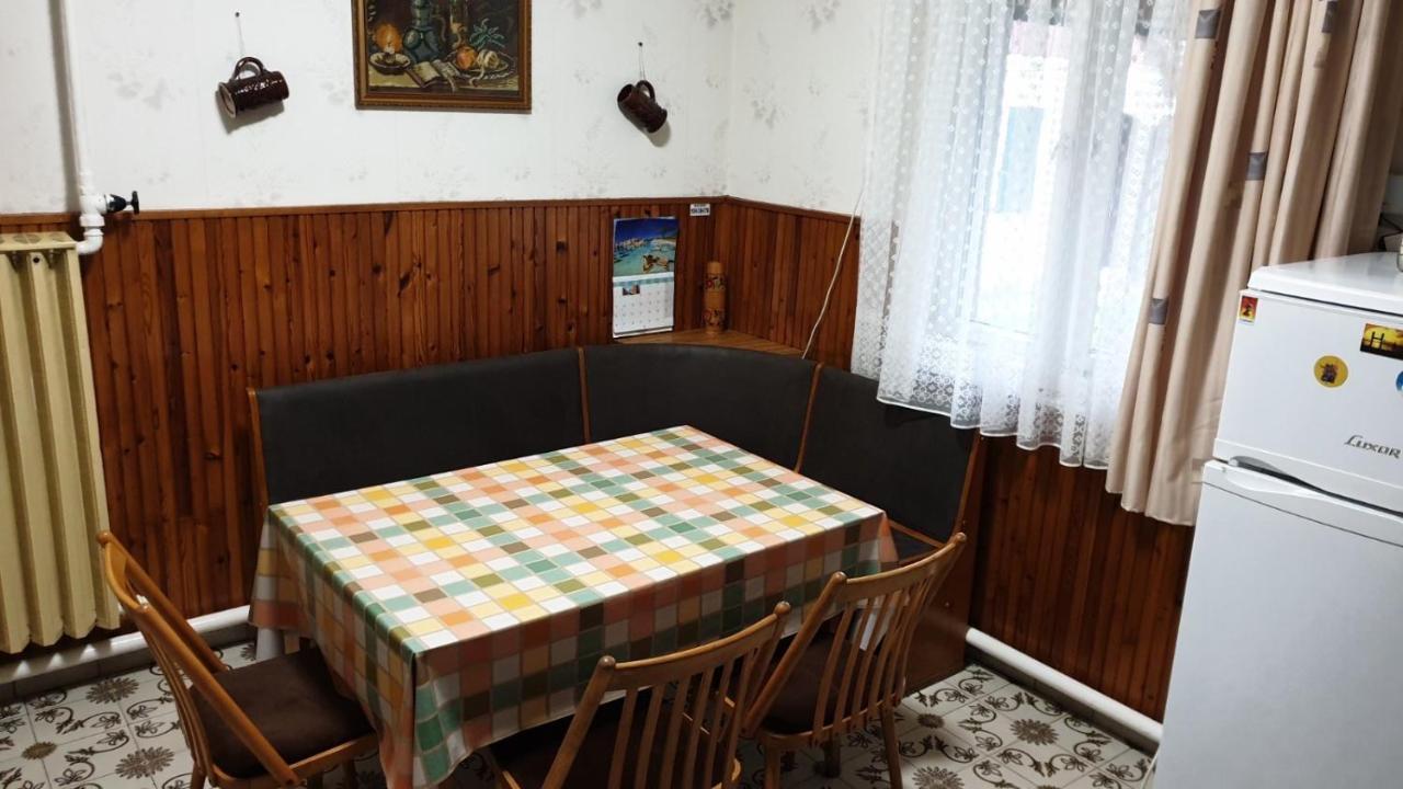 Ilona Apartmanok Balatonboglar Exterior photo